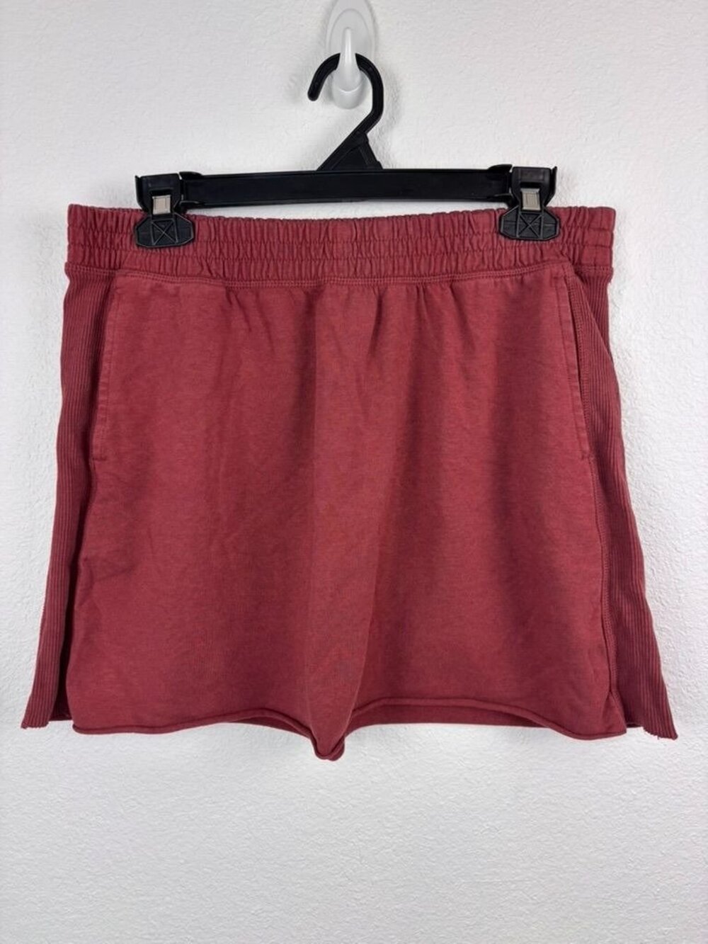 Aerie Offline women's medium rust knit casual stretch mini skirt pockets